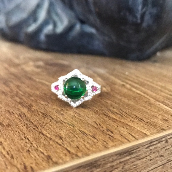 Jewelry - Size 6 Ring